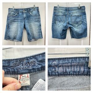 Silver Sammy raw frayed hem bermuda denim jean shorts women's 29 inseam is 9